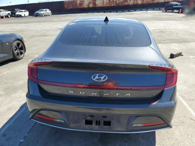 5NPEG4JAXLH020229 - 2020 HYUNDAI SONATA SE GRAY photo 6