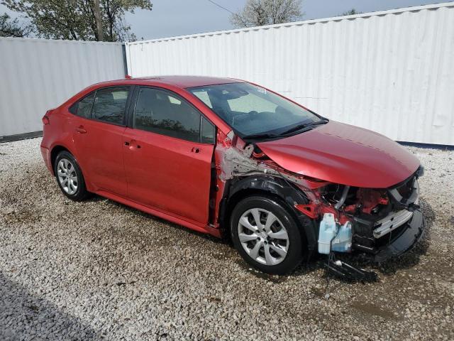 JTDEPRAE6LJ083917 - 2020 TOYOTA COROLLA LE RED photo 4