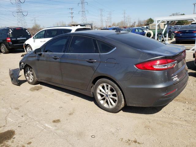 3FA6P0HD3KR281653 - 2019 FORD FUSION SE GRAY photo 2