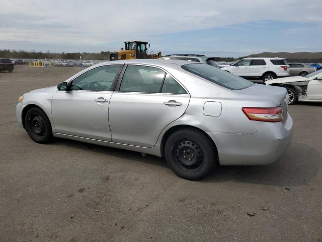 4T1BF3EK6AU056341 - 2010 TOYOTA CAMRY BASE SILVER photo 2