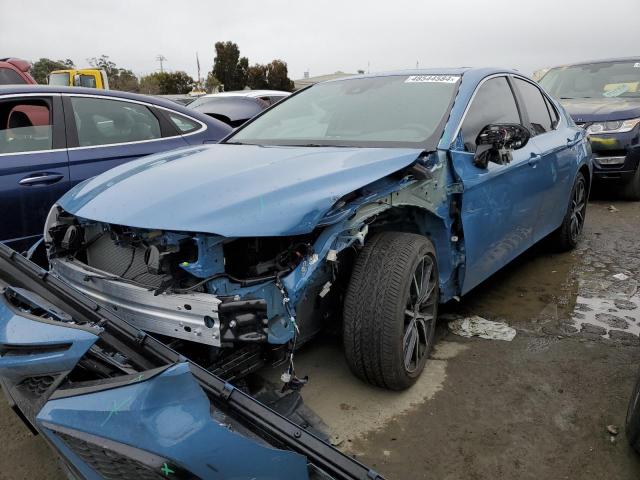 4T1S11AK7PU134191 - 2023 TOYOTA CAMRY SE NIGHT SHADE BLUE photo 1