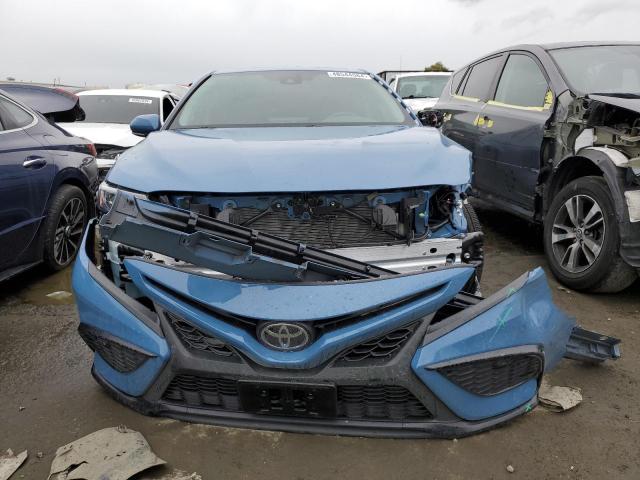 4T1S11AK7PU134191 - 2023 TOYOTA CAMRY SE NIGHT SHADE BLUE photo 5
