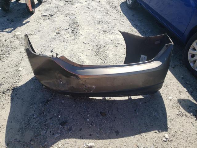 5YFBURHEXHP672702 - 2017 TOYOTA COROLLA L GRAY photo 12