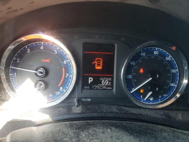 5YFBURHEXHP672702 - 2017 TOYOTA COROLLA L GRAY photo 9