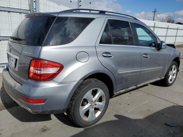 4JGBB2FB3BA737113 - 2011 MERCEDES-BENZ ML 350 BLUETEC SILVER photo 3