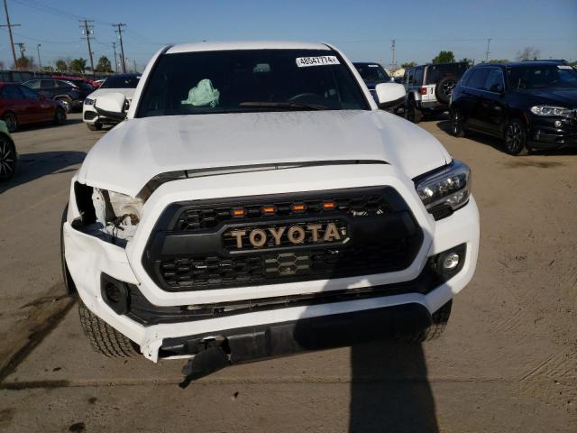 3TMCZ5AN5PM573980 - 2023 TOYOTA TACOMA DOUBLE CAB WHITE photo 5