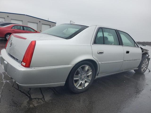 1G6KD57959U129942 - 2009 CADILLAC DTS SILVER photo 3