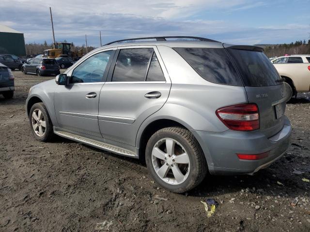 4JGBB8GB7AA562980 - 2010 MERCEDES-BENZ ML 350 4MATIC GRAY photo 2