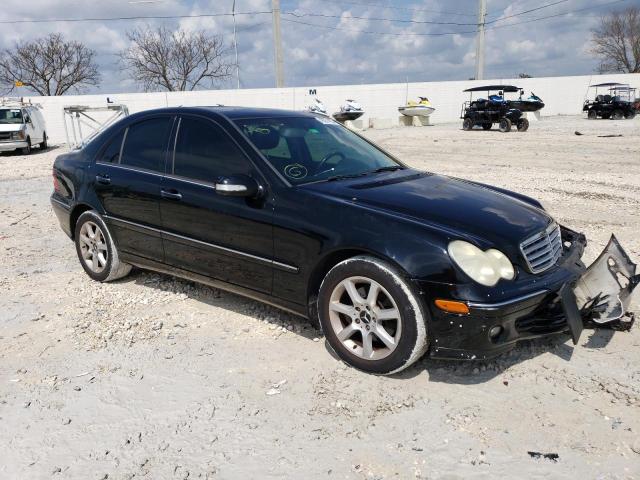 WDBRF92H77F935888 - 2007 MERCEDES-BENZ C 280 4MATIC BLACK photo 4