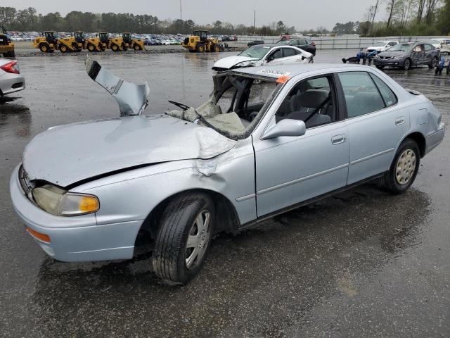 1996 TOYOTA CAMRY DX, 