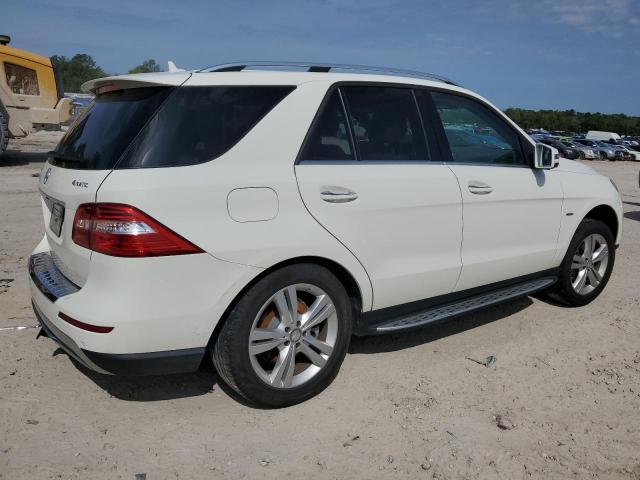 4JGDA5HB6CA095479 - 2012 MERCEDES-BENZ ML 350 4MATIC WHITE photo 3