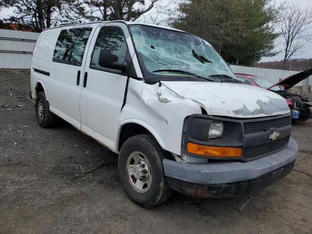 1GCGG25C781119016 - 2008 CHEVROLET EXPRESS G2 WHITE photo 4