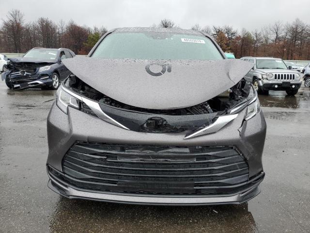 5TDKRKEC4MS028514 - 2021 TOYOTA SIENNA LE GRAY photo 5