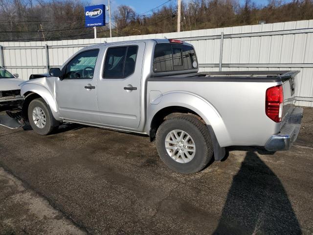 1N6AD0EV4FN763483 - 2015 NISSAN FRONTIER S SILVER photo 2
