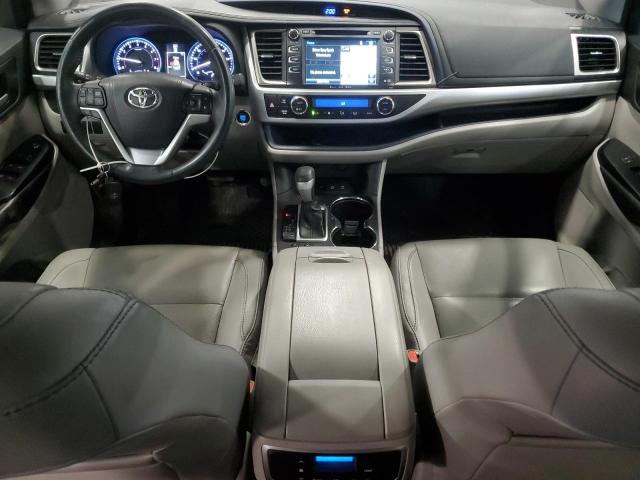 5TDJKRFH2GS505531 - 2016 TOYOTA HIGHLANDER XLE 银色 照片 8