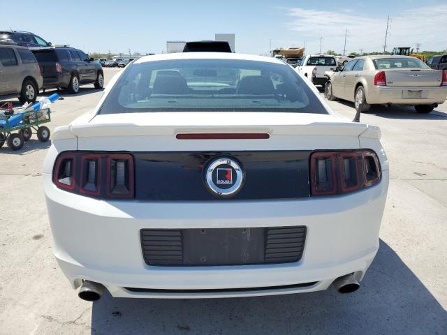 1ZVBP8AM8E5222717 - 2014 FORD MUSTANG WHITE photo 6