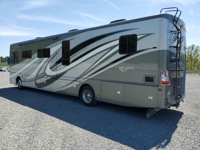 4UZACGBS7DCFH4404 - 2013 DISC MOTORHOME XC TWO TONE photo 3