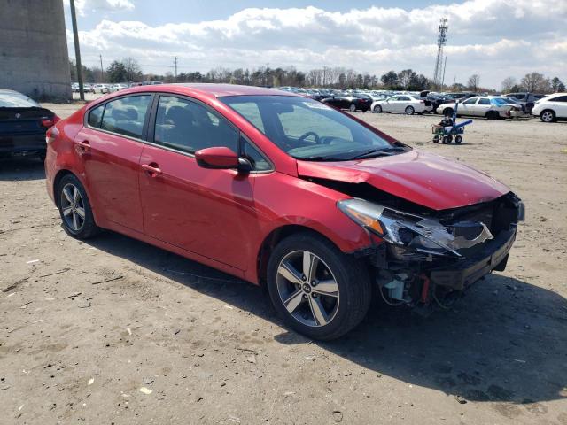 3KPFL4A77JE222032 - 2018 KIA FORTE LX RED photo 4