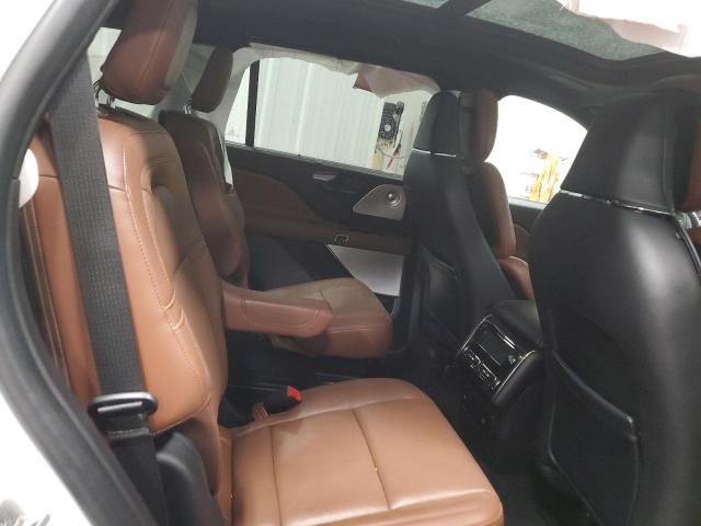 5LM5J7XC4NGL05018 - 2022 LINCOLN AVIATOR RESERVE WHITE photo 11