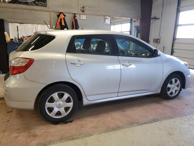 2T1KU40EX9C058667 - 2009 TOYOTA COROLLA MA SILVER photo 3