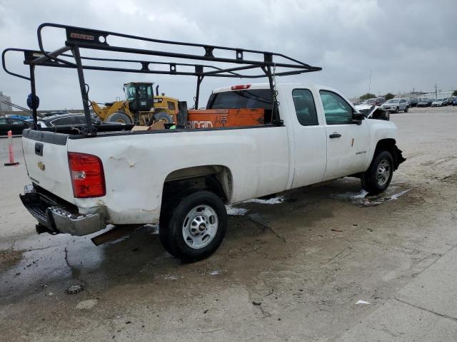 1GC2CVCG8DZ102637 - 2013 CHEVROLET SILVERADO C2500 HEAVY DUTY WHITE photo 3