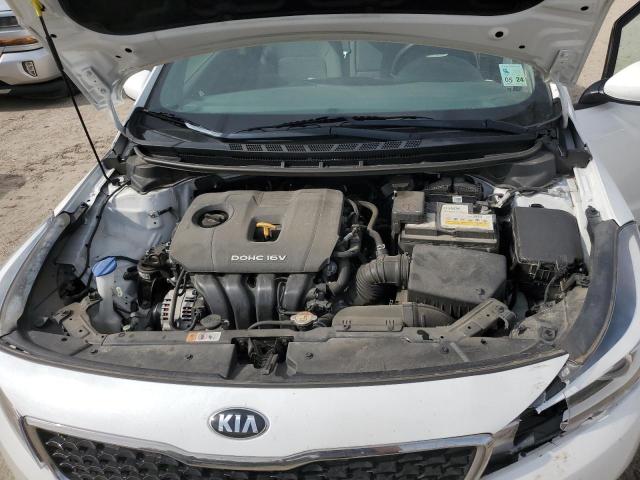 3KPFL4A7XJE247832 - 2018 KIA FORTE LX WHITE photo 11