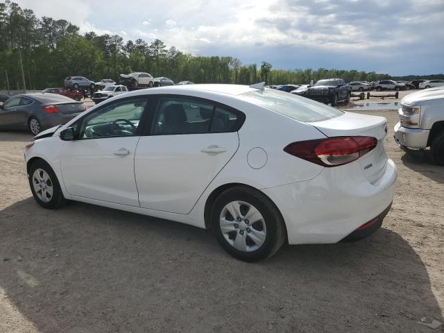 3KPFL4A7XJE247832 - 2018 KIA FORTE LX WHITE photo 2