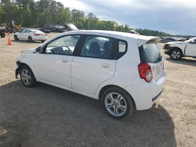 KL1TD66E19B679664 - 2009 CHEVROLET AVEO LS WHITE photo 2