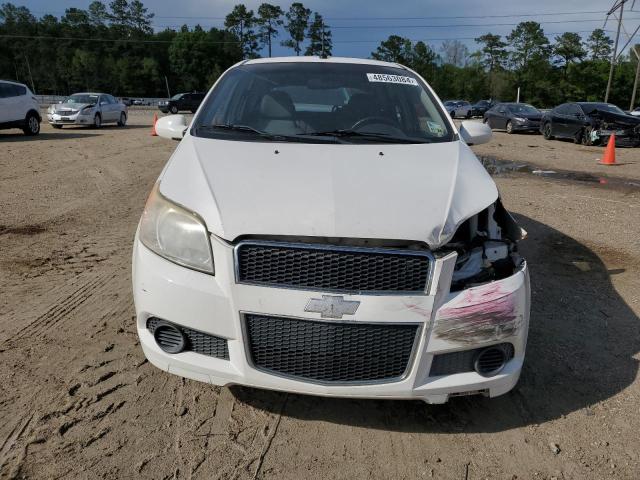 KL1TD66E19B679664 - 2009 CHEVROLET AVEO LS WHITE photo 5