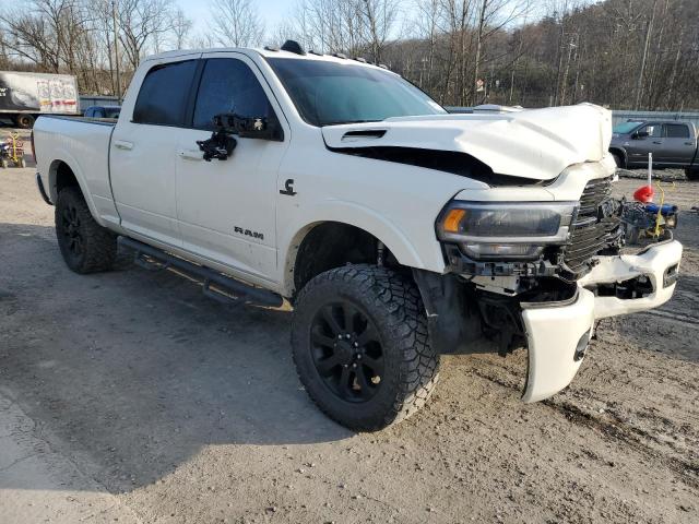 3C6UR5FL2NG116719 - 2022 RAM 2500 LARAMIE WHITE photo 4