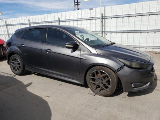 1FADP3K24FL209171 - 2015 FORD FOCUS SE GRAY photo 4