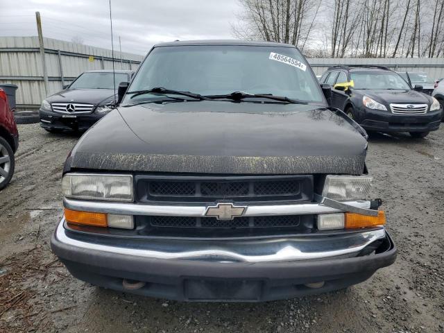 1GNDT13WXX2216247 - 1999 CHEVROLET BLAZER BLACK photo 5