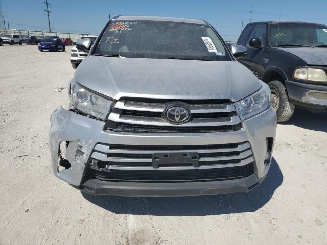 5TDJZRFH5HS398407 - 2017 TOYOTA HIGHLANDER SE GRAY photo 5