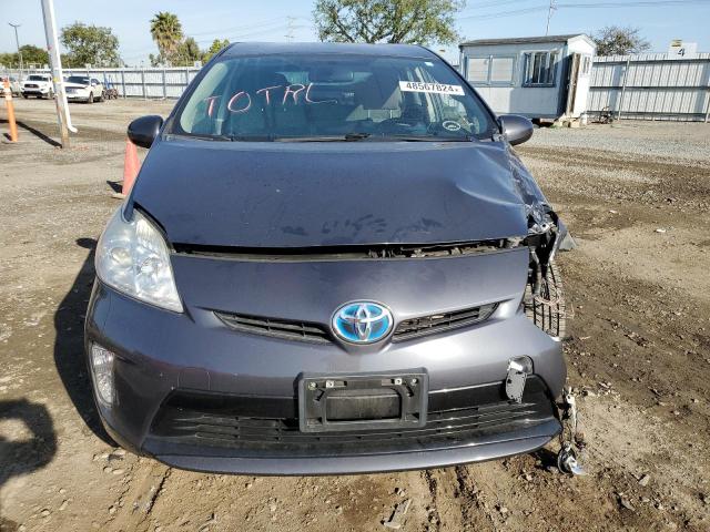 JTDKN3DU8D5592135 - 2013 TOYOTA PRIUS GRAY photo 5