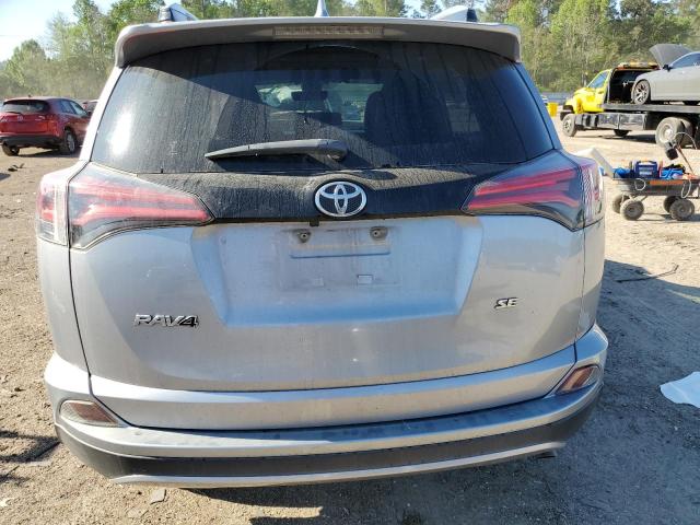 JTMNFREV5JD118035 - 2018 TOYOTA RAV4 SE SILVER photo 6