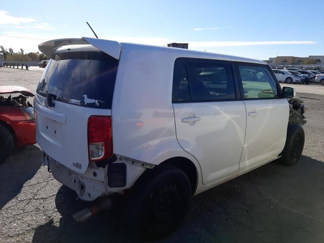 JTLZE4FE3CJ013783 - 2012 TOYOTA SCION XB WHITE photo 3