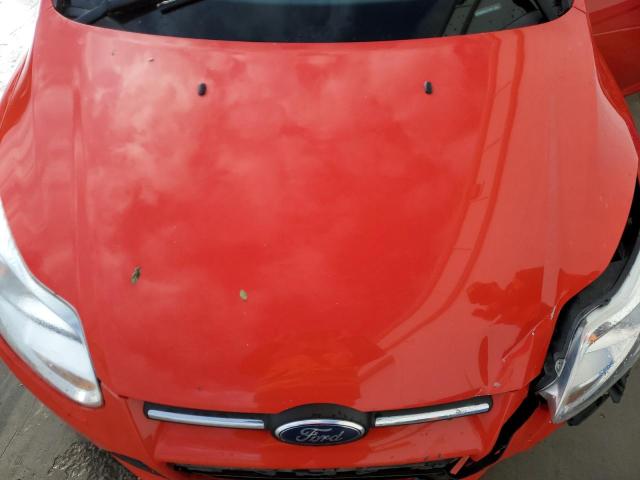 1FAHP3K29CL177797 - 2012 FORD FOCUS SE RED photo 11