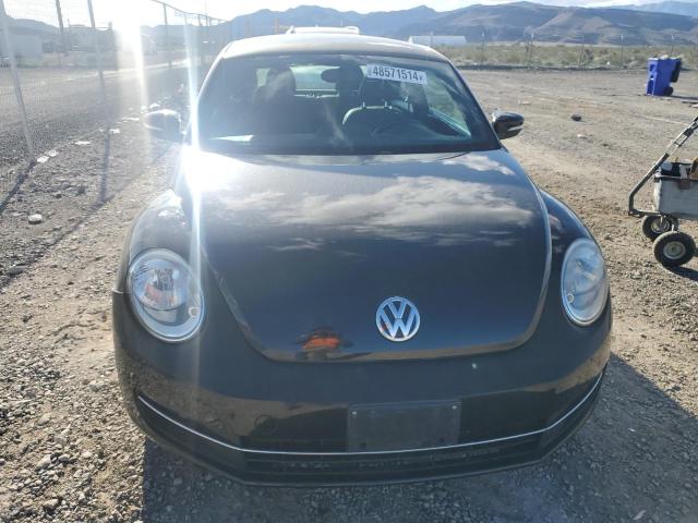 3VWJL7AT8DM626621 - 2013 VOLKSWAGEN BEETLE BLACK photo 5