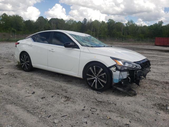 1N4BL4CV4LC225495 - 2020 NISSAN ALTIMA SR WHITE photo 4