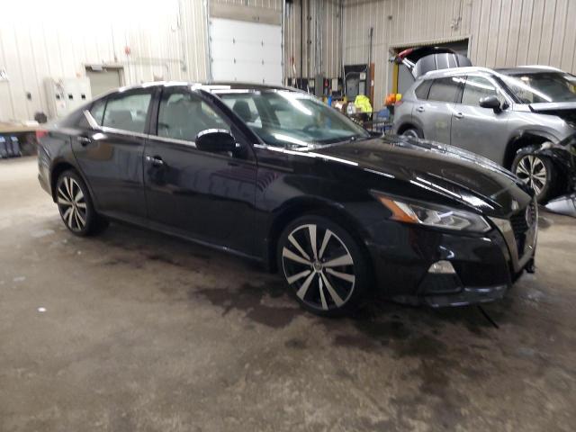 1N4BL4CW7KC229659 - 2019 NISSAN ALTIMA SR BLACK photo 4