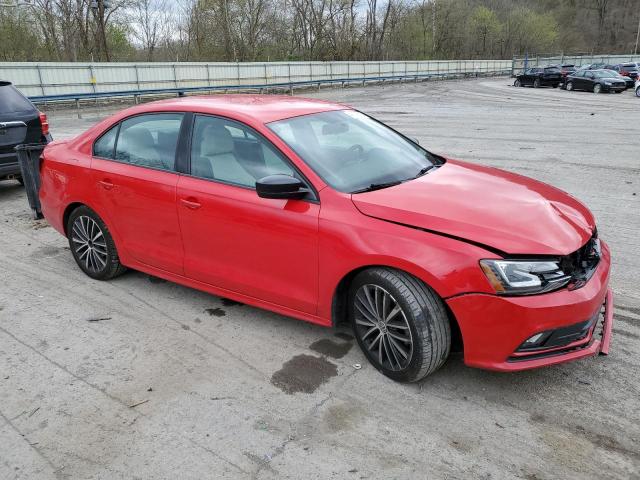 3VWD17AJ7GM273651 - 2016 VOLKSWAGEN JETTA SPORT RED photo 4