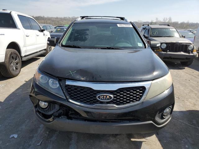 5XYKT4A68CG197086 - 2012 KIA SORENTO BASE BLACK photo 5