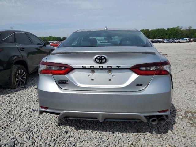 4T1G11AK2PU783550 - 2023 TOYOTA CAMRY SE NIGHT SHADE SILVER photo 6