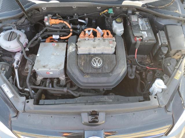 WVWKP7AU7GW903929 - 2016 VOLKSWAGEN E-GOLF SE GRAY photo 11