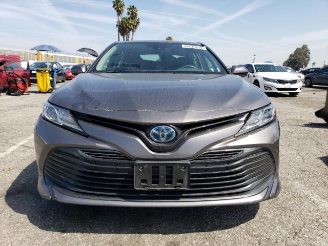 4T1C31AK5LU531231 - 2020 TOYOTA CAMRY LE GRAY photo 5