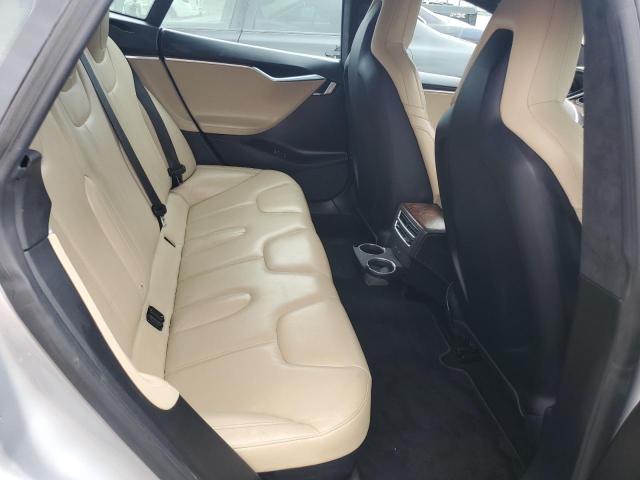 5YJSA1E22GF162410 - 2016 TESLA MODEL S 银色 照片 10