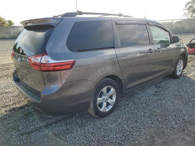 5TDKZ3DC6HS799960 - 2017 TOYOTA SIENNA LE GRAY photo 3