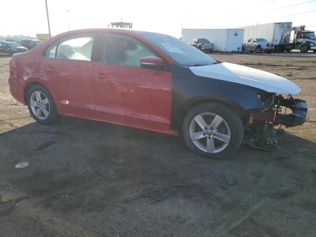 3VWLL7AJ7CM331872 - 2012 VOLKSWAGEN JETTA TDI RED photo 4