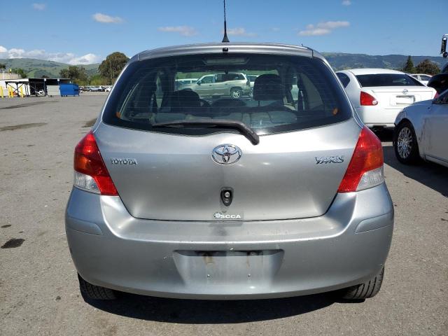 JTDJT903795250023 - 2009 TOYOTA YARIS SILVER photo 6