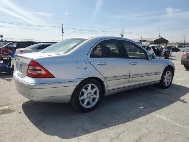 WDBRF64J74F523240 - 2004 MERCEDES-BENZ C 320 SILVER photo 3